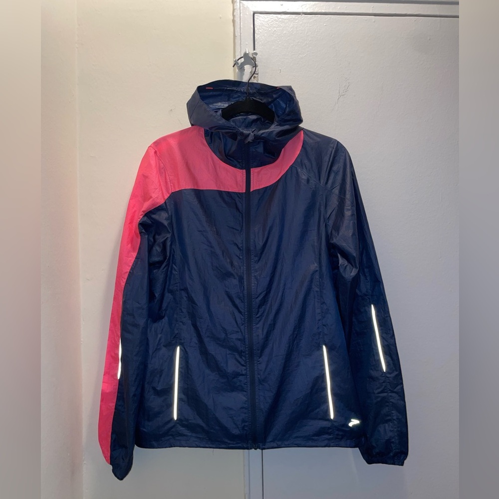 Brooks Shelter Technology Running Jacket Hooded Windbreaker Full Zip Size M